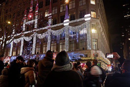 曼哈頓第五大道圣誕慶典 精品百貨聲光秀與服裝批發市場的節日風情