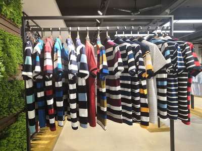 尾貨服裝及帽子批發的定義、來源與價值分析